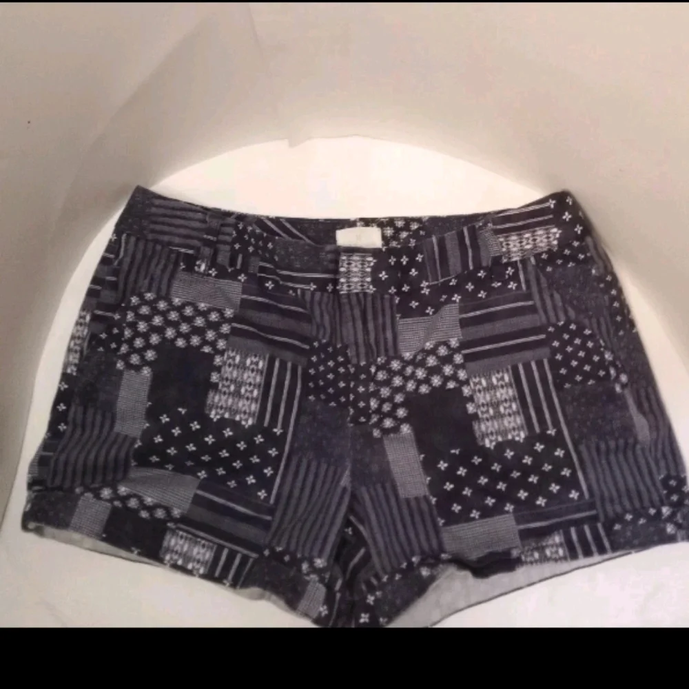 Caslon Patchwork Shorts Blue Denim Knit Cotton Chino Flat Front Casual Size 14 - Picture 1 of 5